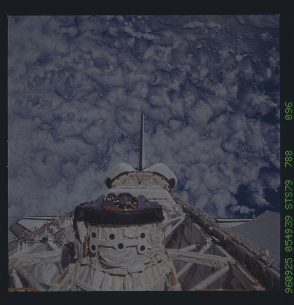 STS079-788-096.jpg