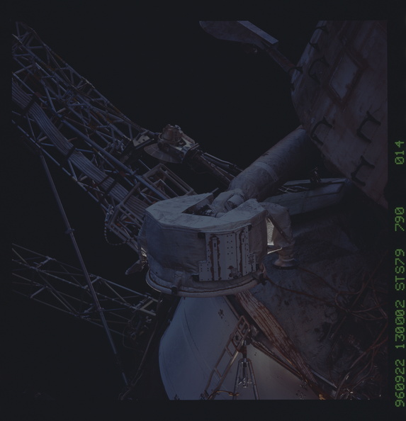 STS079-790-014.jpg