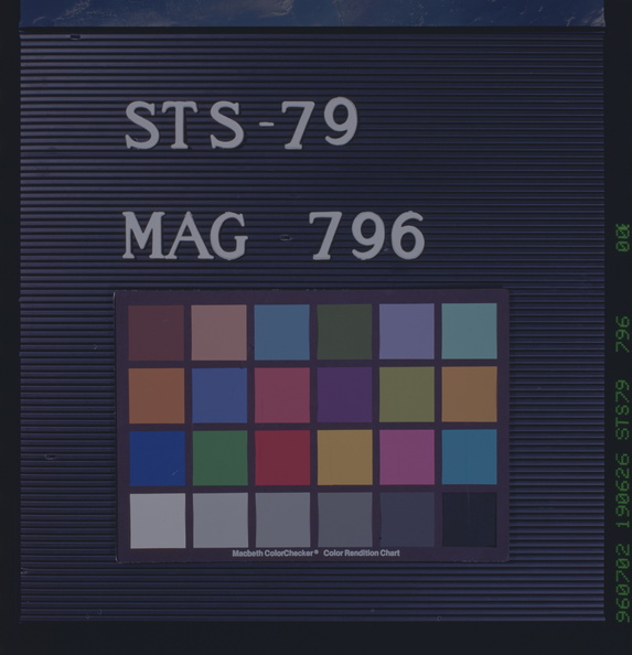 STS079-796-000.jpg
