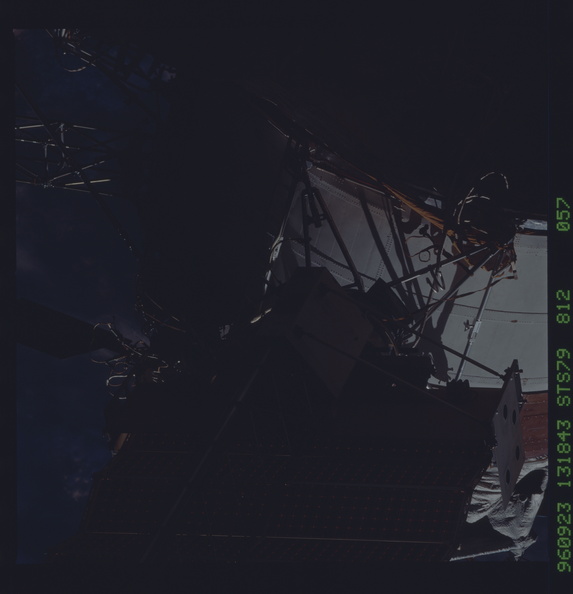 STS079-812-057.jpg