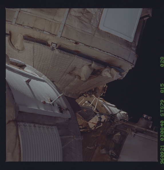 STS079-815-028.jpg