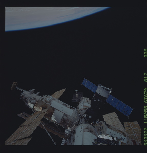 STS079-817-008.jpg