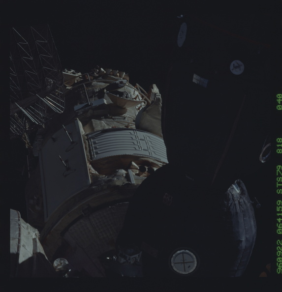 STS079-818-040.jpg