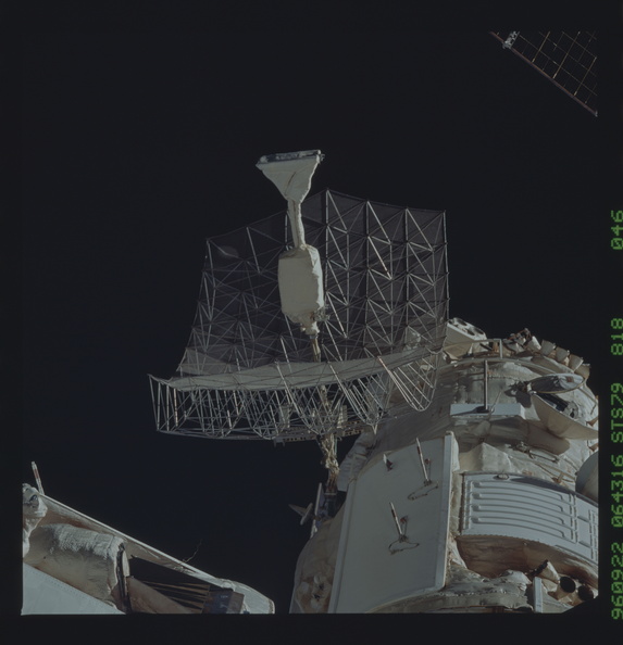 STS079-818-046.jpg