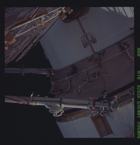 STS079-818-088.jpg
