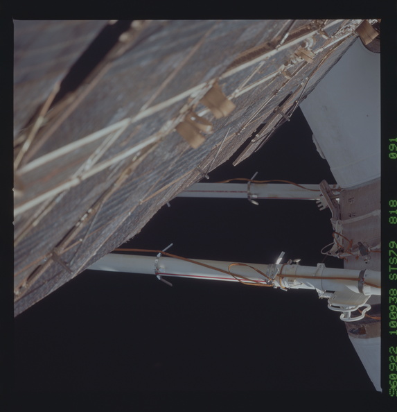 STS079-818-091.jpg