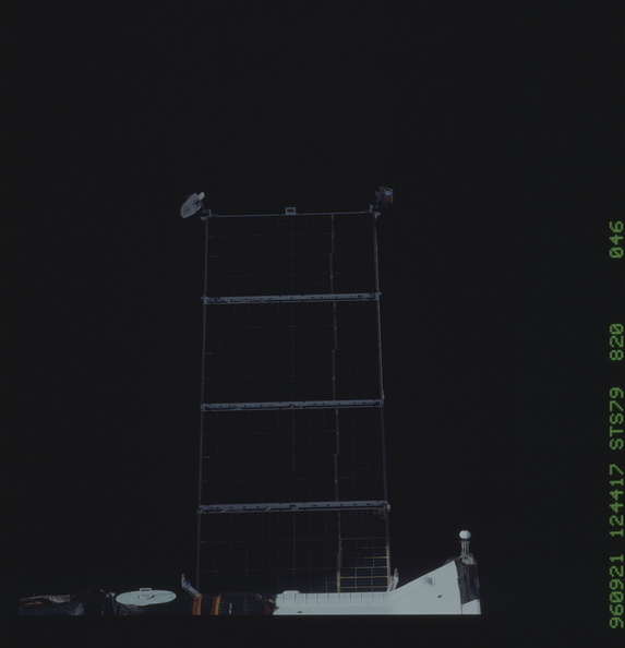 STS079-820-046.jpg