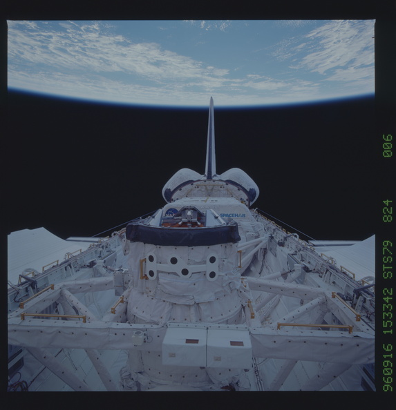 STS079-824-006.jpg
