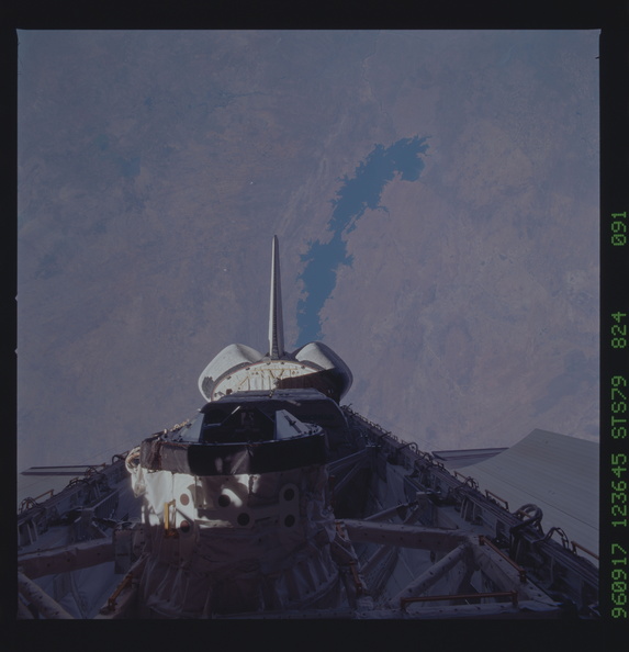 STS079-824-091.jpg