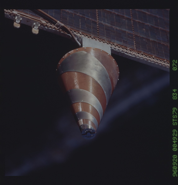 STS079-834-072.jpg
