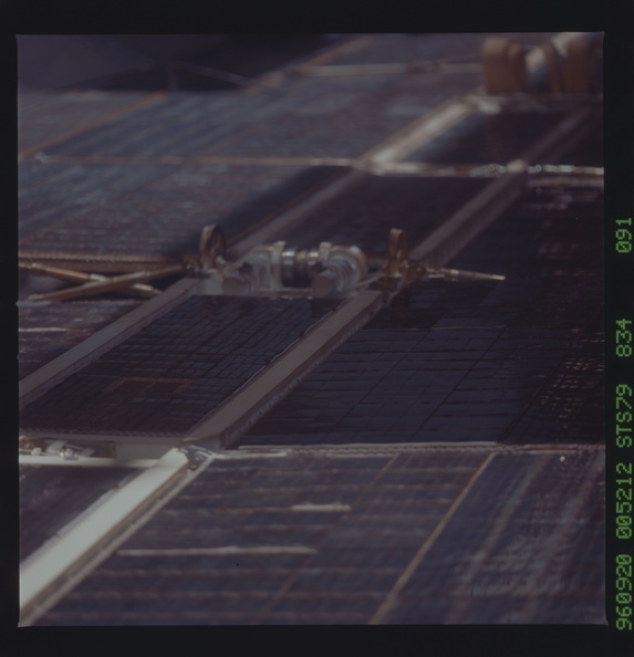 STS079-834-091.jpg