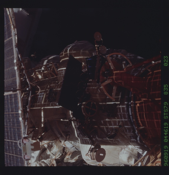 STS079-835-023.jpg