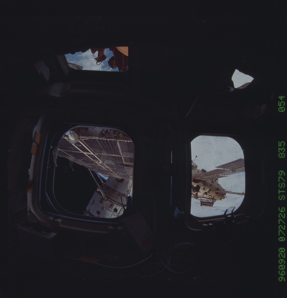 STS079-835-054.jpg