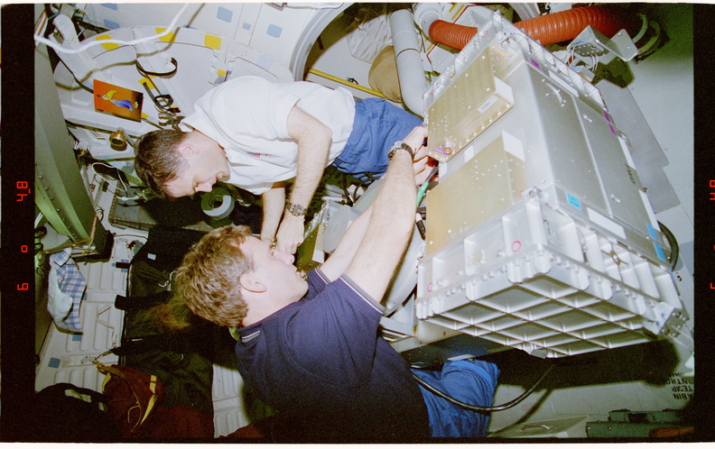 STS081-340-017.jpg