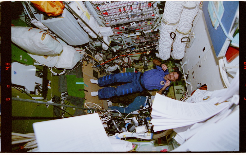 STS081-347-026.jpg