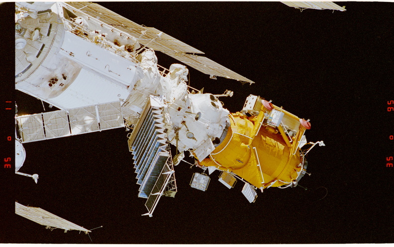 STS081-351-021.jpg