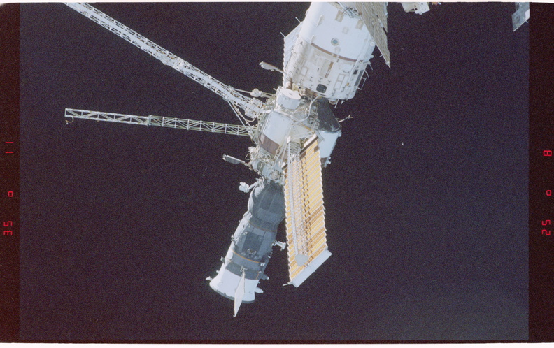 STS081-364-033.jpg