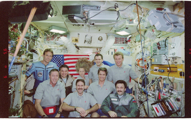 STS081-369-003.jpg