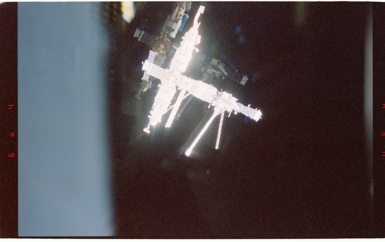 STS081-373-010.jpg