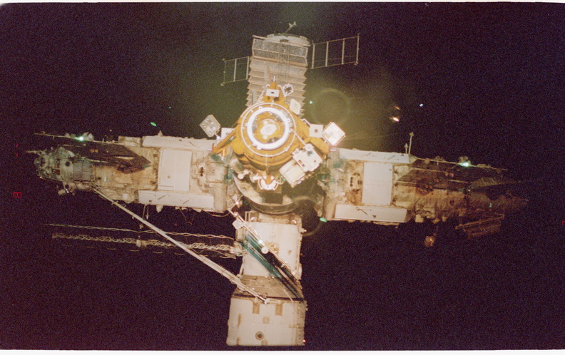 STS081-375-004.jpg