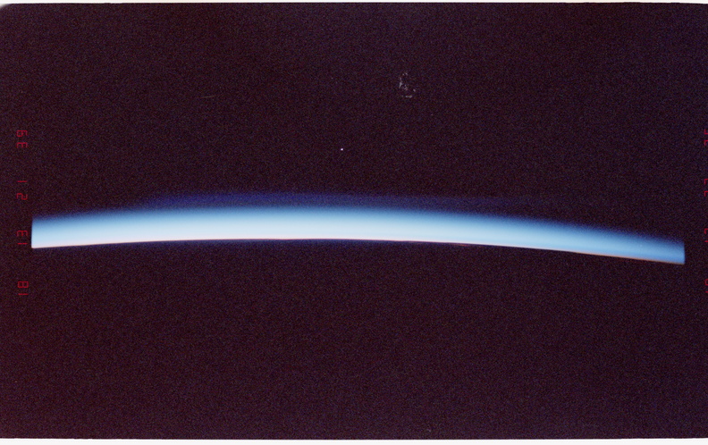 STS081-377-023.jpg