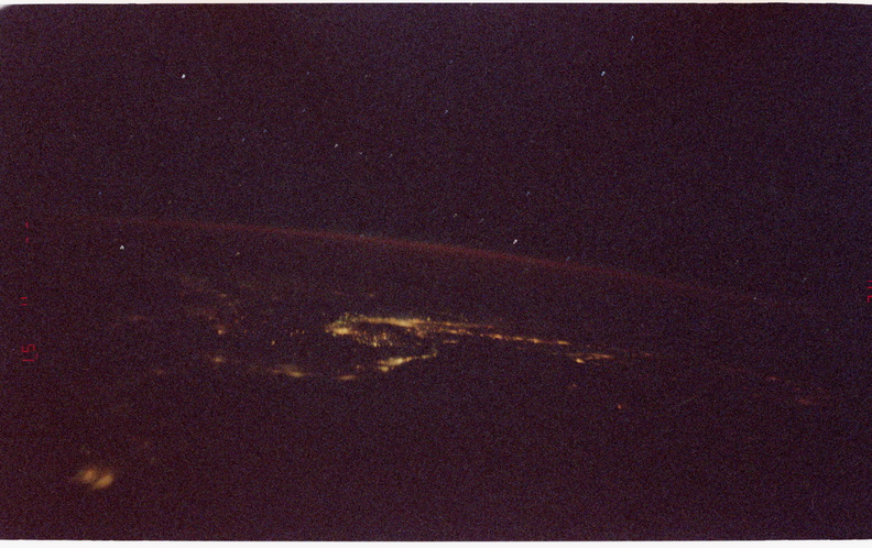 STS081-384-005.jpg