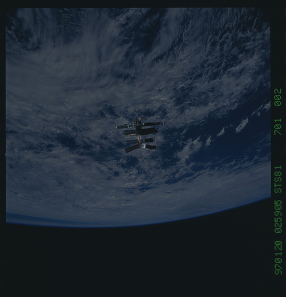 STS081-701-002.jpg