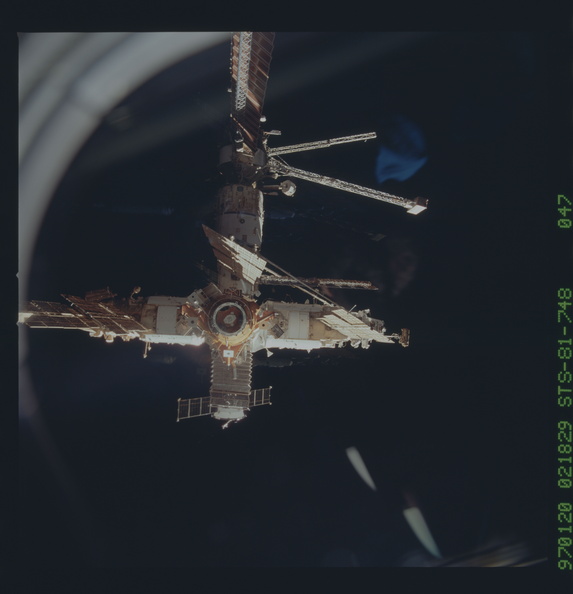 STS081-748-047.jpg