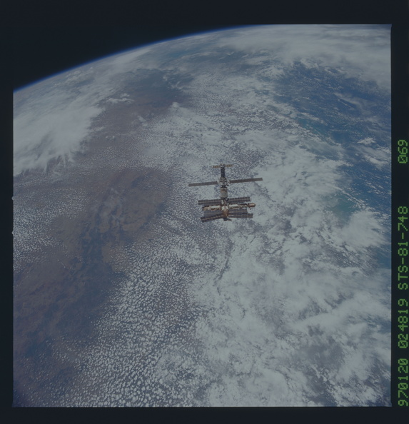 STS081-748-069.jpg
