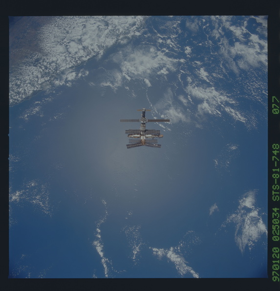 STS081-748-077.jpg