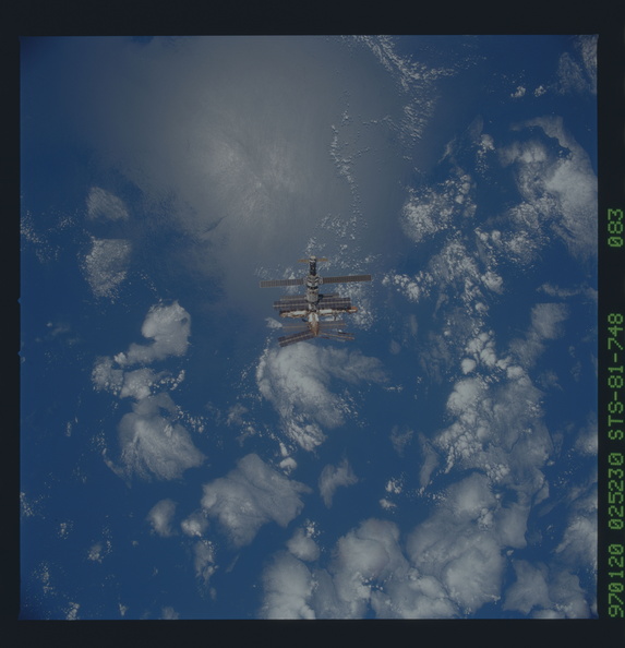 STS081-748-083.jpg
