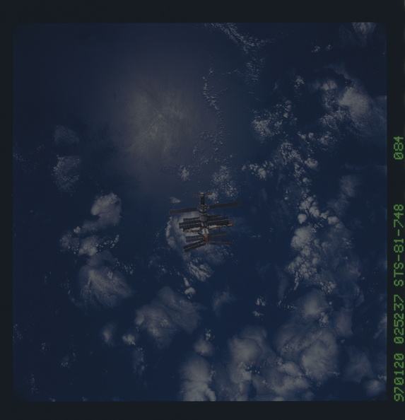 STS081-748-084.jpg