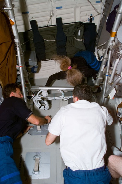 STS081-E-05321.jpg