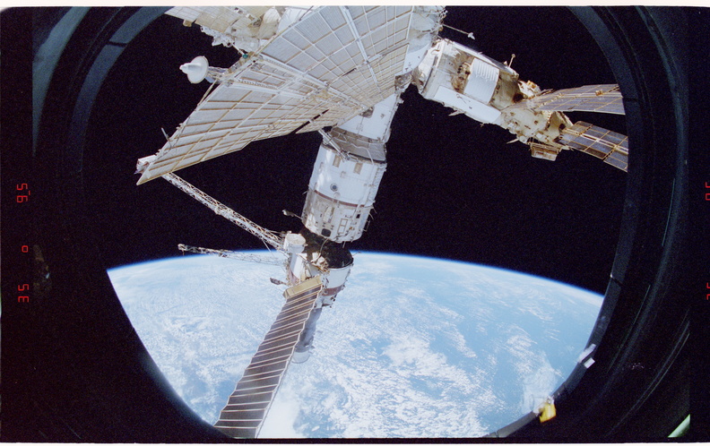 STS084-309-004.jpg