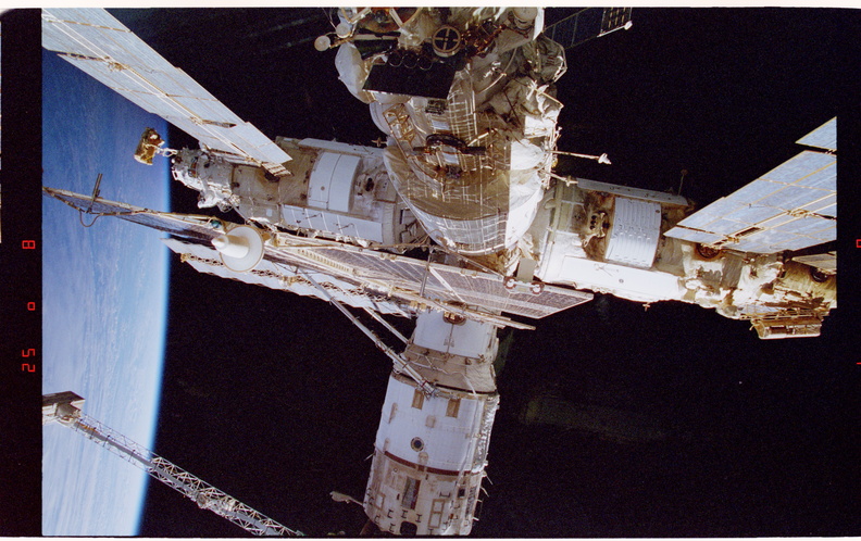 STS084-310-026.jpg