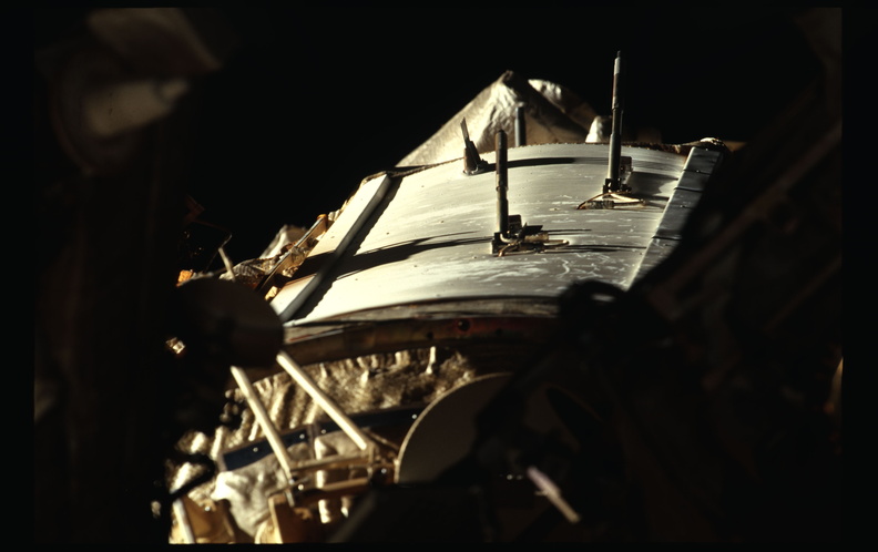 STS084-331-030.jpg