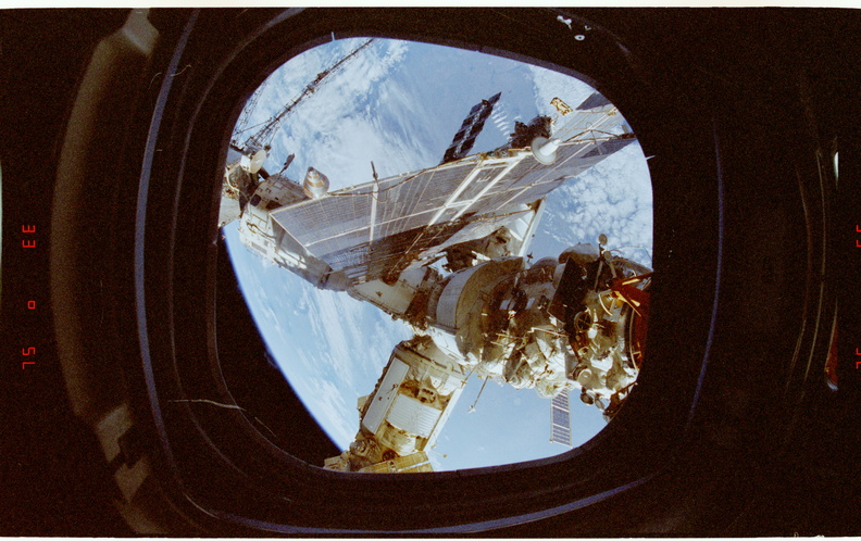 STS084-357-036.jpg
