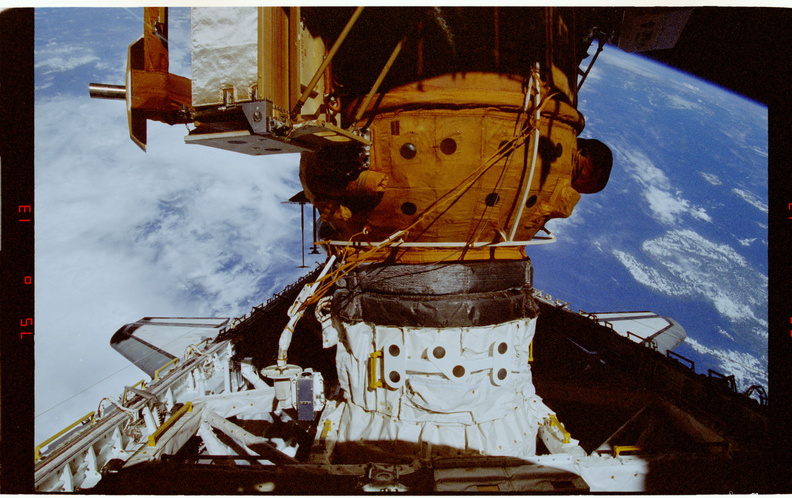 STS084-358-021.jpg