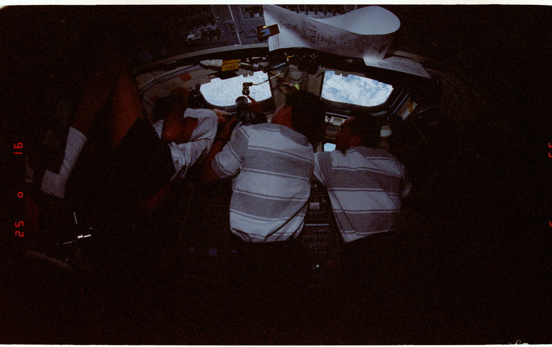 STS084-365-017.jpg