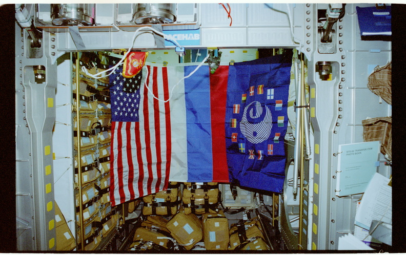 STS084-366-002.jpg