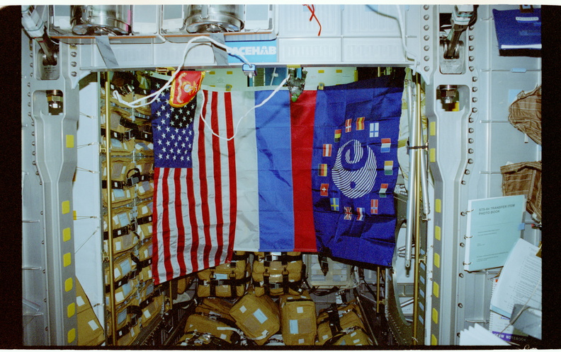 STS084-366-004.jpg