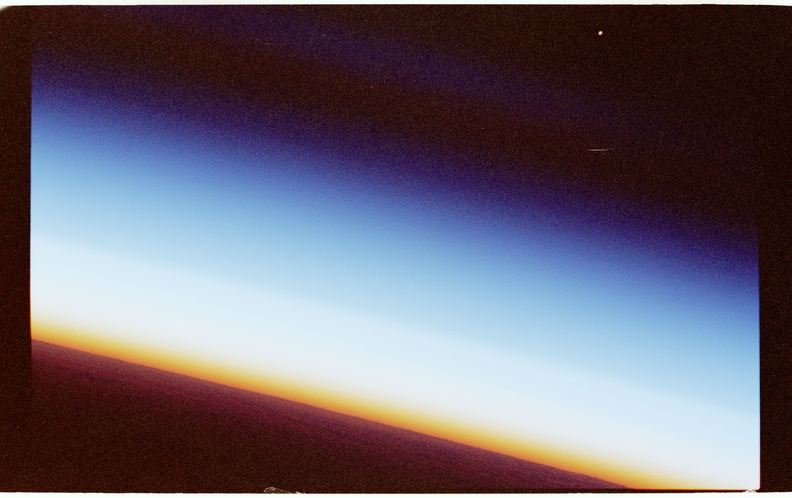 STS084-373-019.jpg