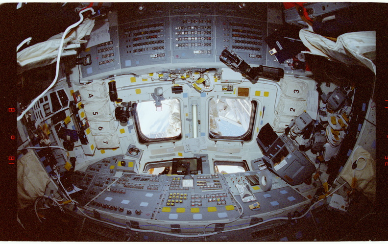 STS084-378-006.jpg