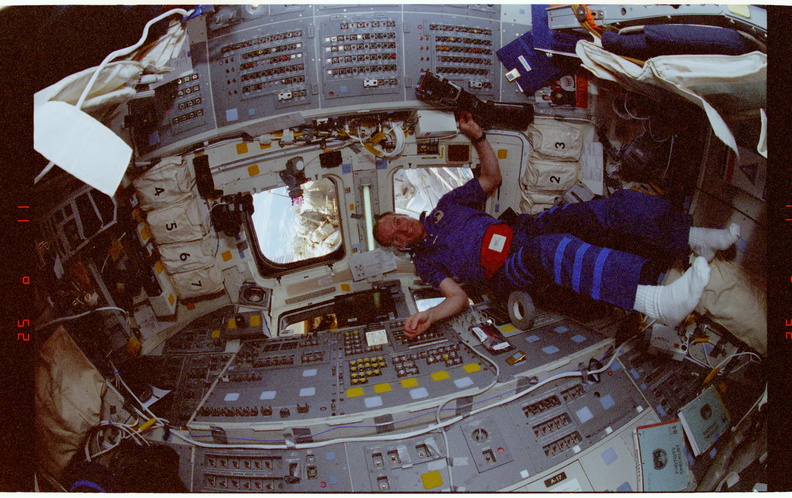 STS084-378-007.jpg