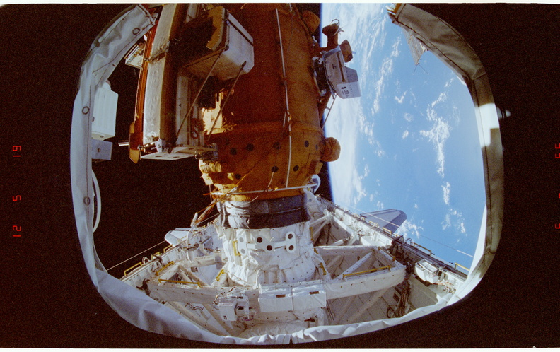 STS084-378-023.jpg