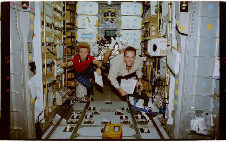 STS084-387-036.jpg