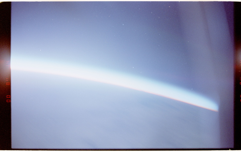 STS084-389-017.jpg