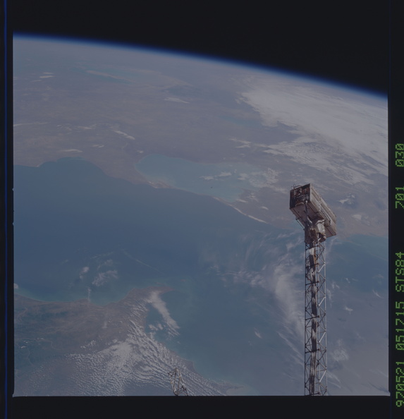STS084-701-030.jpg
