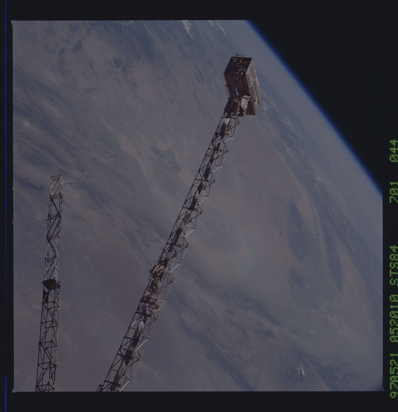 STS084-701-044.jpg
