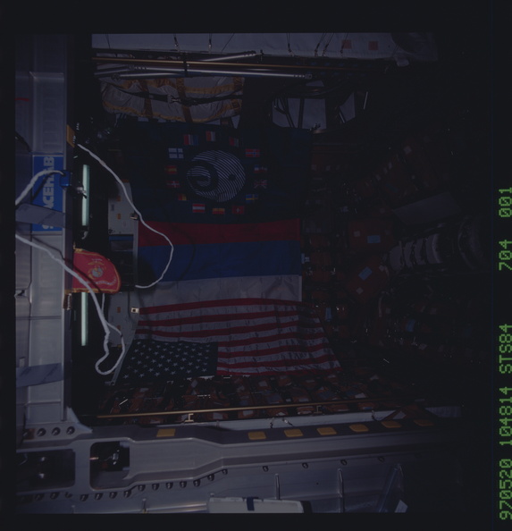 STS084-704-001.jpg